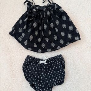 Carter’s Black and White Baby Set